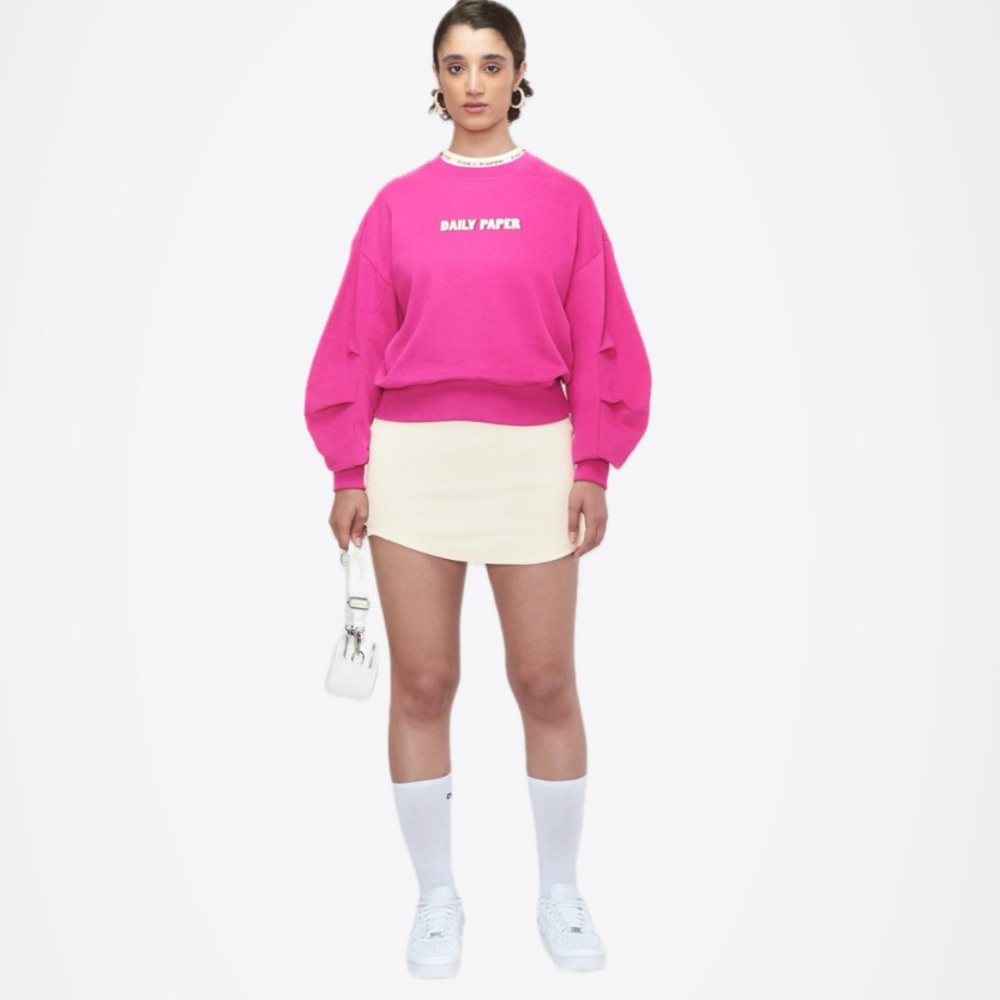 Daily Paper Patudi sweater
Very berry pink